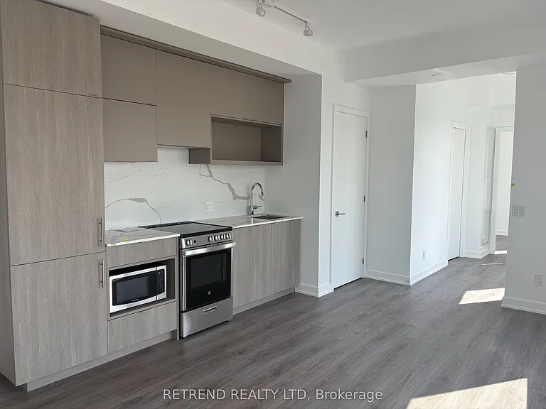 100 Queen St E #3506 — Photo 3