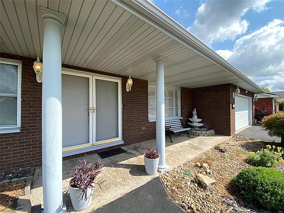 3rd image of 2313 Arnold Dr