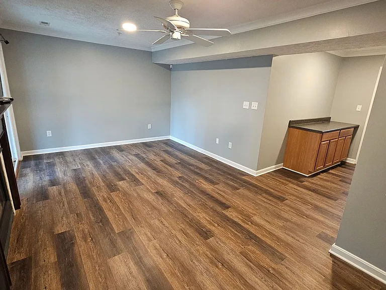 20140 Daniels Cir — Photo 28