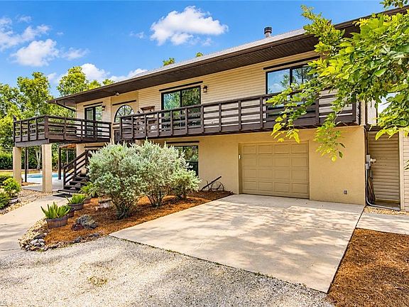 4th image of 5710 Autumn Oaks LN