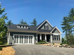 76 Young Rd, Barrington, NH 03825