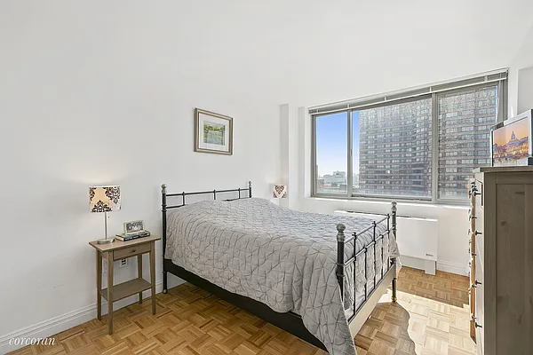 Rented by Corcoran | media 28