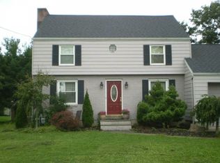 2722 Manhattan Dr, Endwell, NY 13760