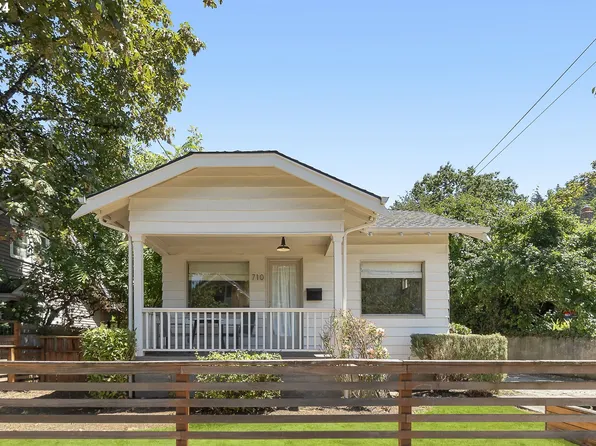 710 SE 61st Ave, Portland, OR 97215