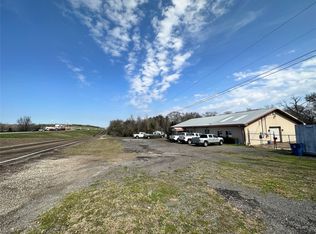 1028 E Frontage Rd, Centerville, TX 75833