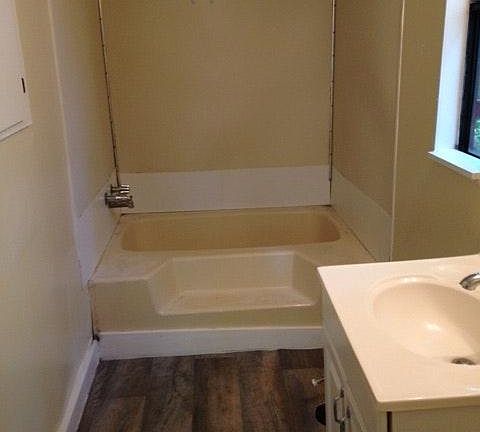 3rd image of 3086 Mansion Ln