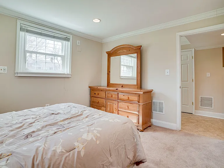 7601 Mendota Pl — Photo 27
