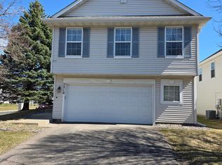 7510 Hampton Ln, Shakopee, MN 55379