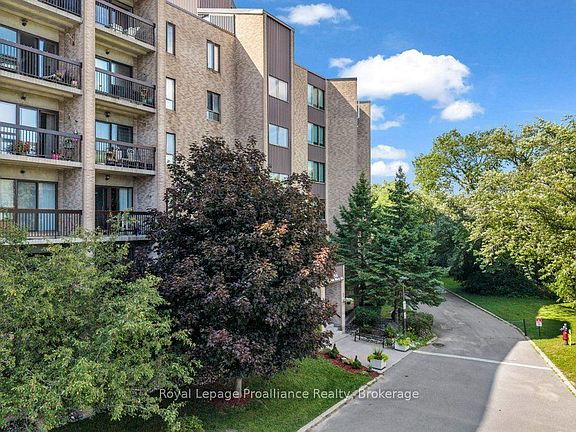 4th image of 358 Queen Mary Rd #509