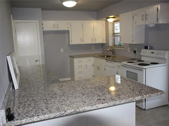 5th image of 725 Twilight Dr