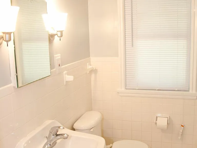 5631 Pine St — Photo 24