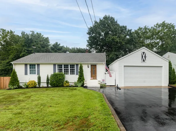 11 Elmwood Road, Wallingford, CT 06492