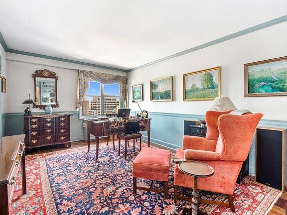 4th image of 205 3rd Ave APT 21G