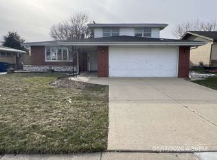 9128 S Komensky Ave, Oak Lawn, IL