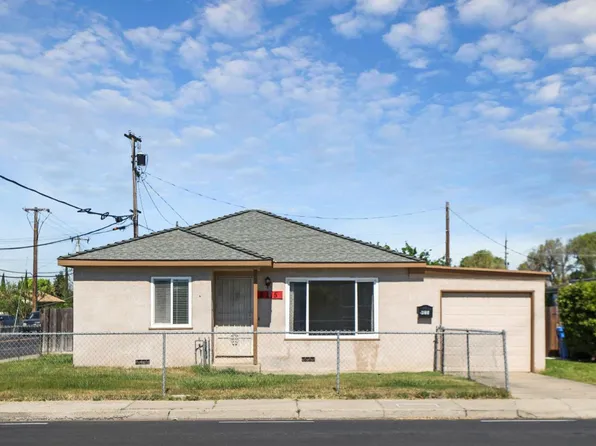 825 W Center St, Manteca, CA 95337