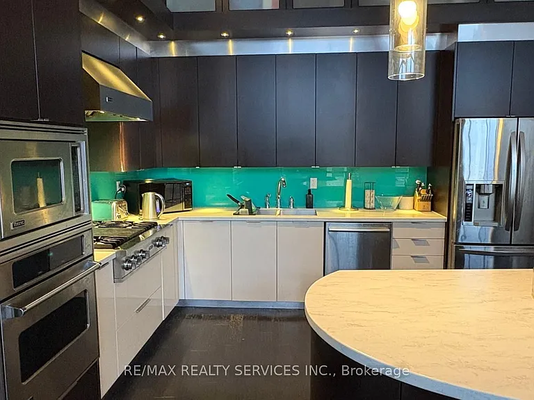 90 Sumach St #406 — Photo 26