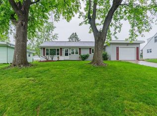 2284 Grandview Dr, Decatur, IL 62526