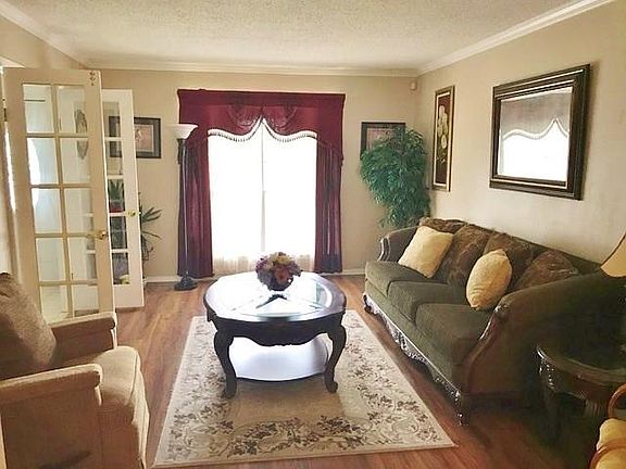2nd image of 2261 Northbrook Dr