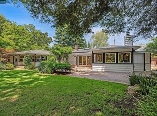 345 Shire Oaks Ct, Lafayette, CA 94549