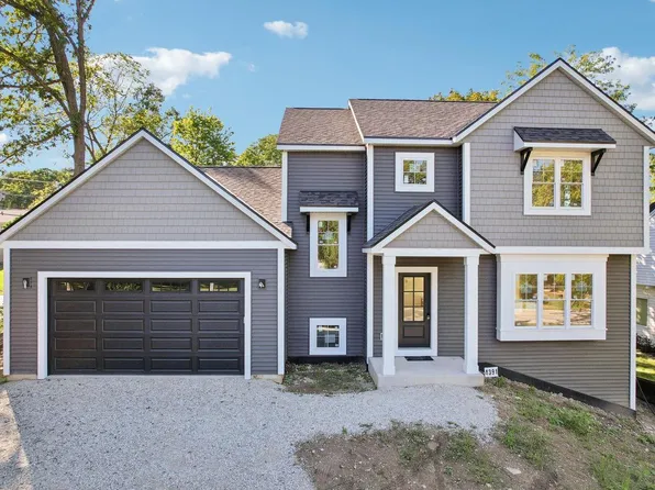 4391 South 35th STREET, Greenfield, WI 53221