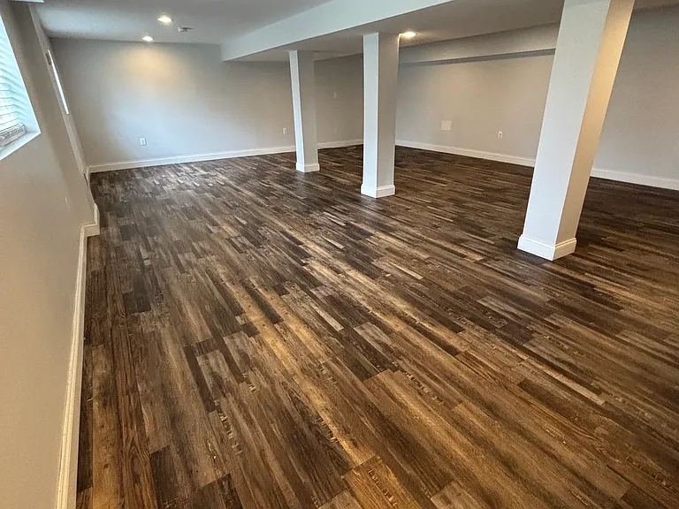 1835 Clarke Blvd — Photo 30