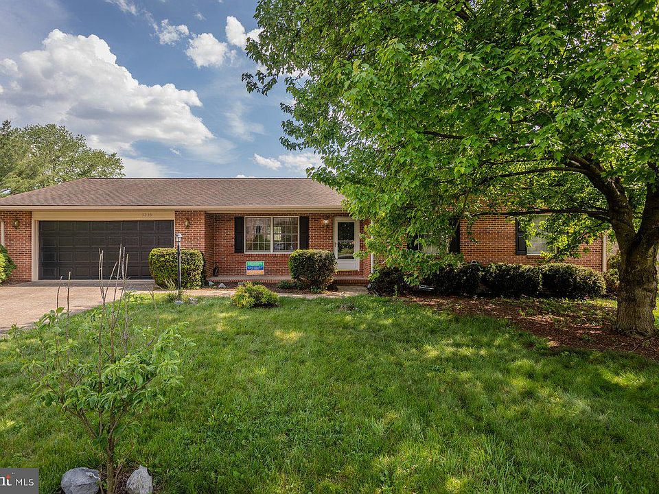 1st image of 3235 Pin Oak Dr