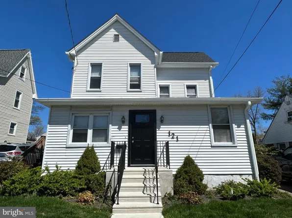 121 Emerald Ave, Westmont, NJ 08108