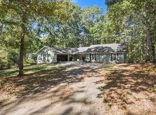 2856 Woodbriar Dr, Gainesville, GA 30506