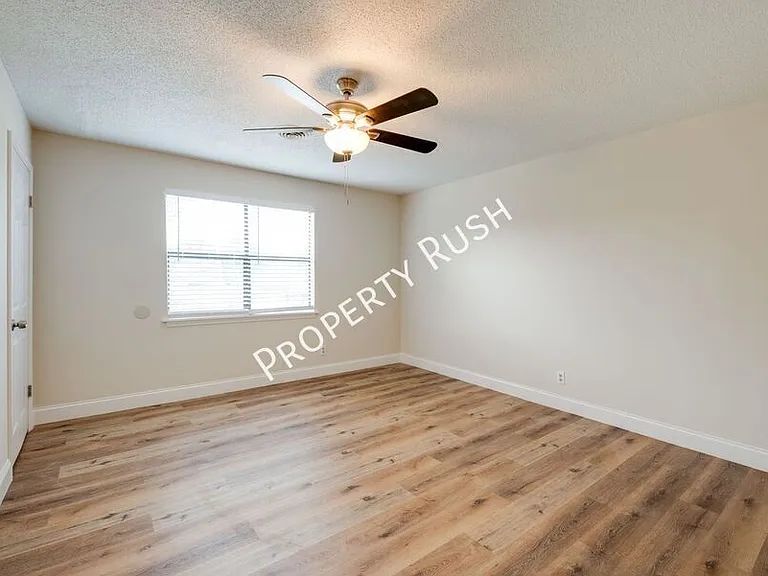 46 Bell Rd #4 — Photo 10