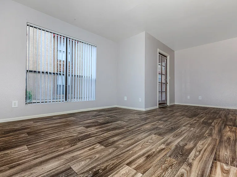 Park Terrace Apartments — Photo 29