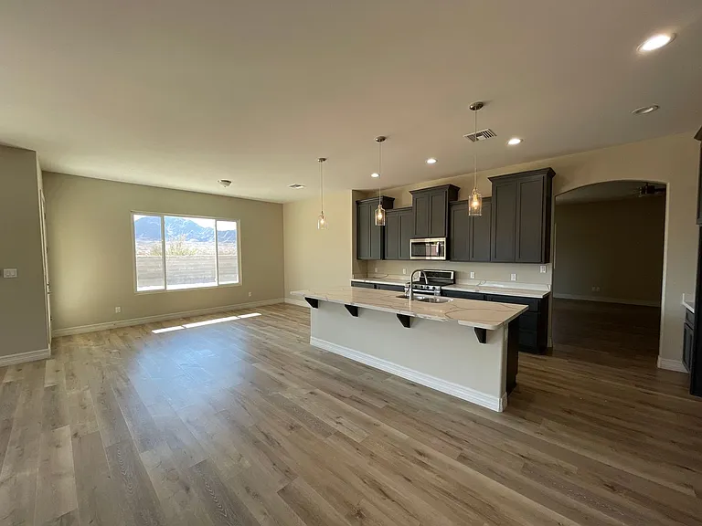 12771 S Karimme Ave — Photo 9