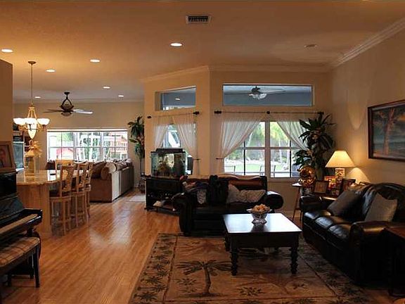 3rd image of 1428 Thrush Ct