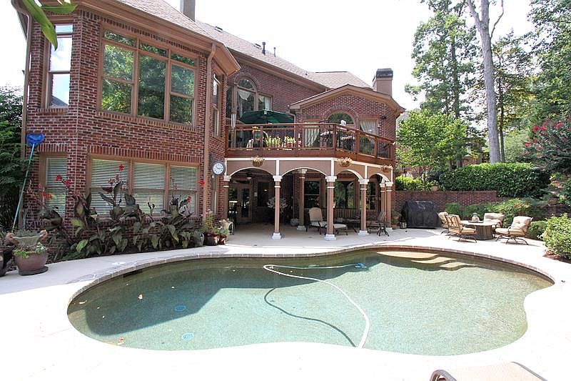 2nd image of 2211 Hunters Green Dr