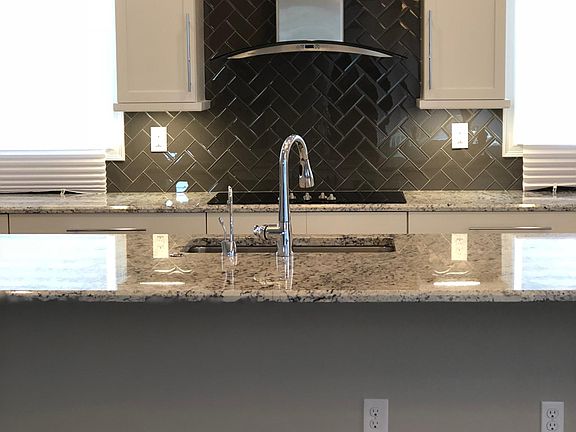 4th image of 1427 Lake George Dr