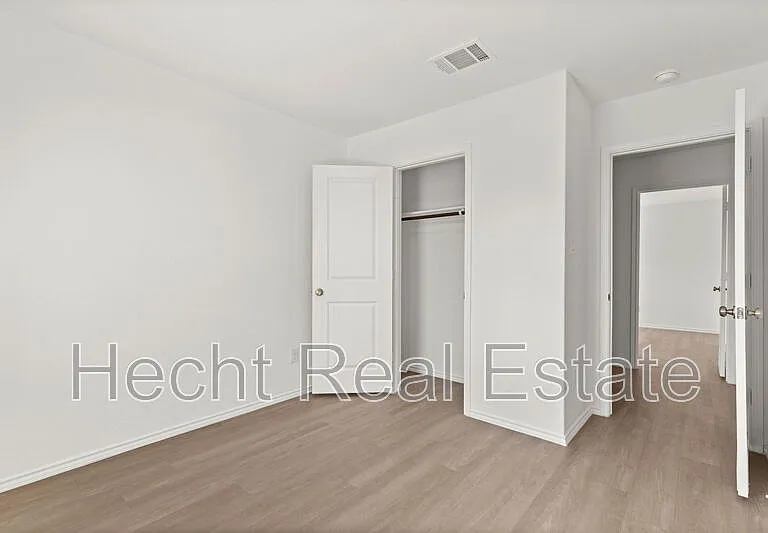 2910 Green Finch — Photo 27