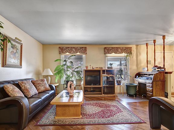 2nd image of 17042 Cherry Creek Ave