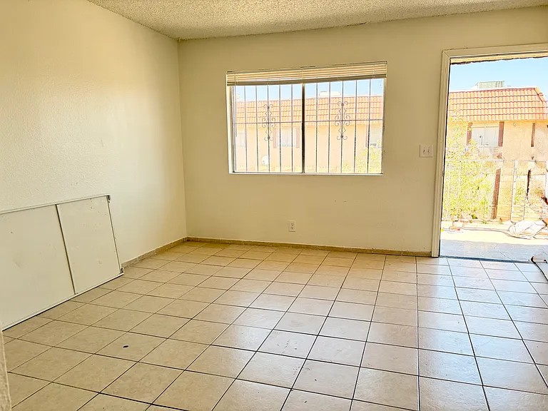 1717 Cordoba Ln #D — Photo 5