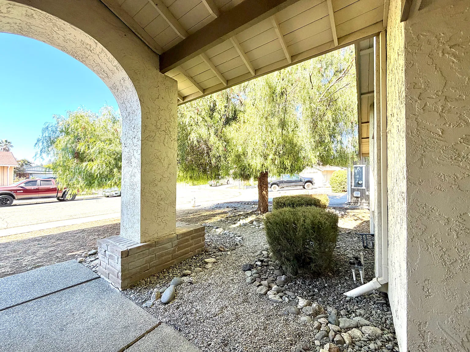 3 bed, 1570 sqft, $2,680 — Photo 2