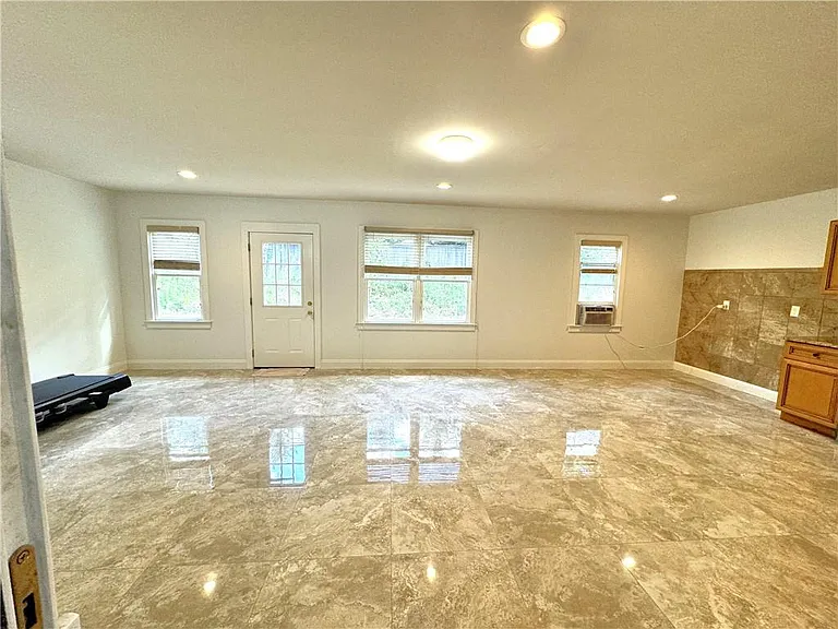 5195 Wickingham Ln — Photo 19