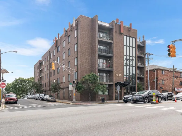 7430 John F Kennedy Boulevard image 1 of 20