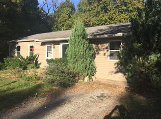 113 N West St, Downs, IL 61736