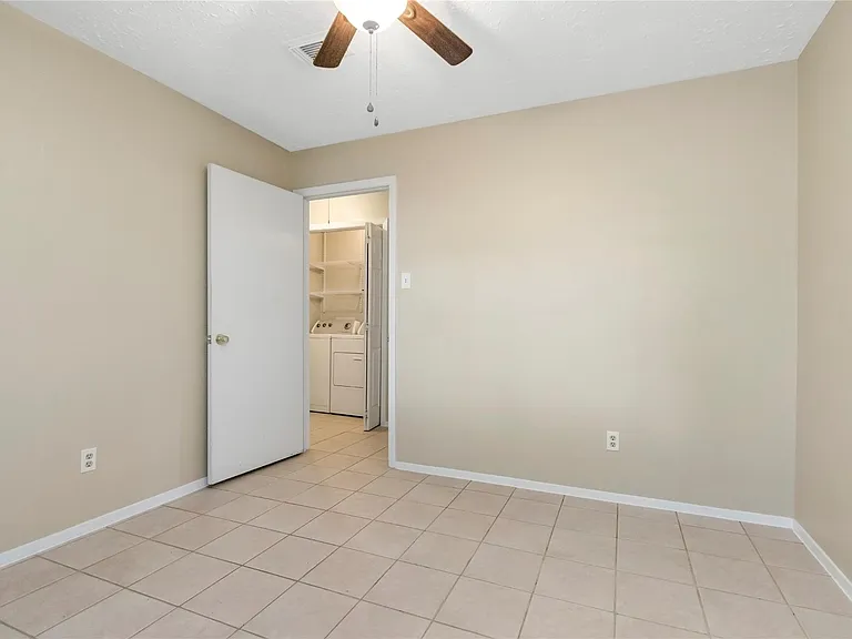6903 Foxmont Ln — Photo 36