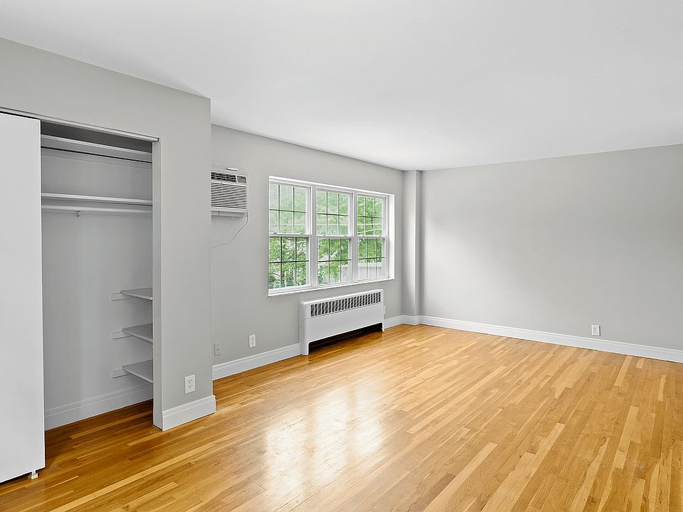 The Flats at Wasson Way Living Space