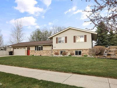 2502 14th Ave W, Williston, ND, 58801