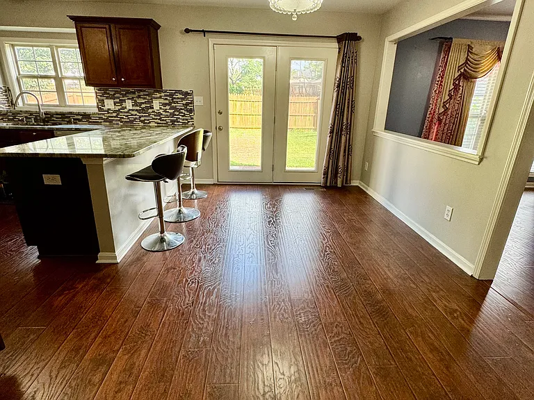 10916 Collington Dr — Photo 17