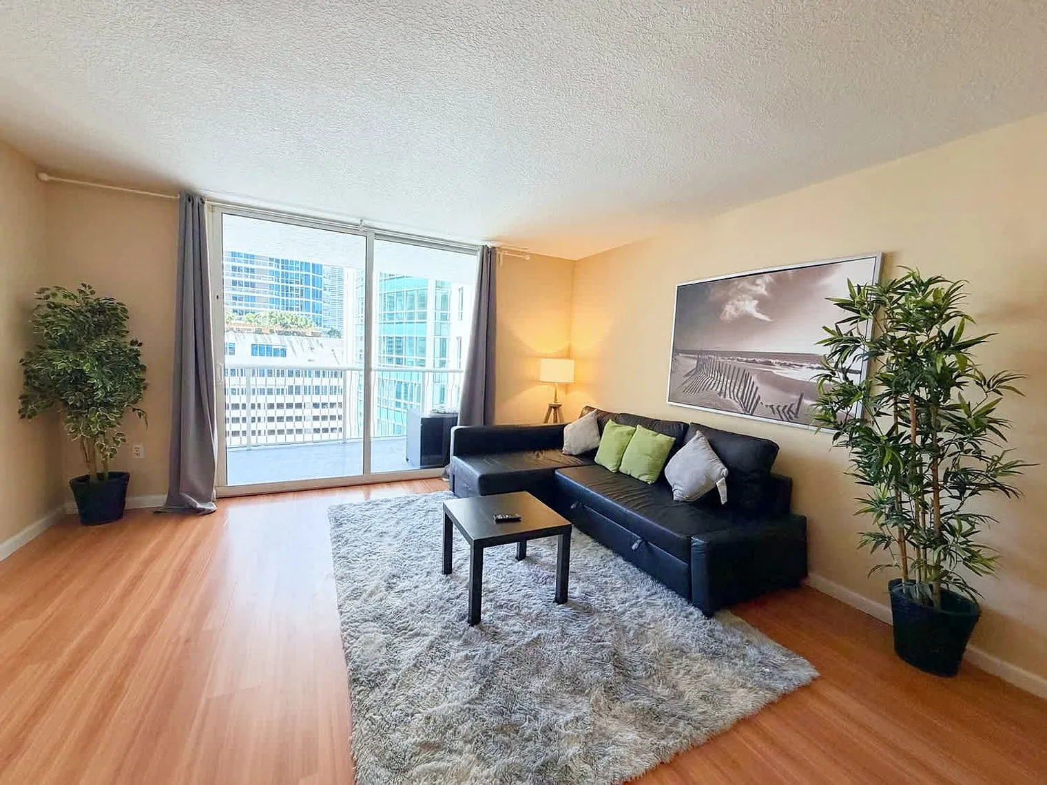 2 bed, 1.0 bath, 818 sqft, $3,441 — Photo 1