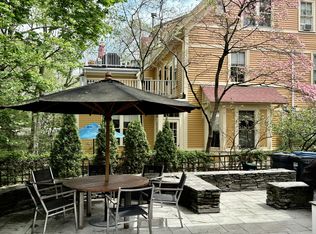 25 Lancaster St, Cambridge, MA 02140