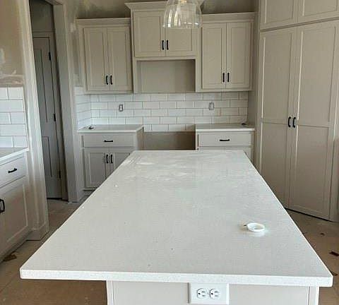5th image of 16192 Ryan Cir
