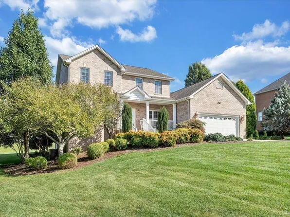 1061 Cedar Sky Ct, Forest, VA 24551