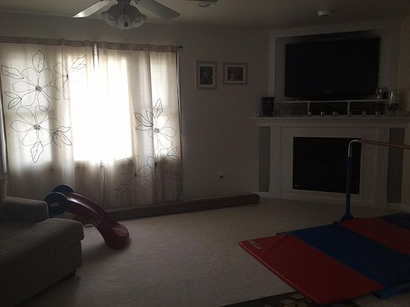 3rd image of 250 Palisades Dr